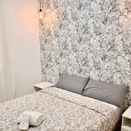 For You Rentals Centrico Apartamento Temporal En La Calle Infanta Inf1A Madrid Exterior foto
