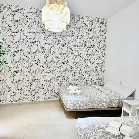 For You Rentals Centrico Apartamento Temporal En La Calle Infanta Inf1A Madrid Exterior foto